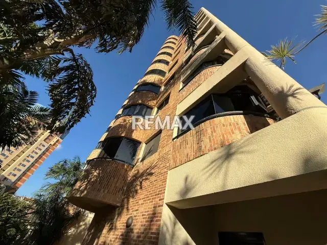 Apartamento en venta en los mangos con pozo y planta 50% piso bajo