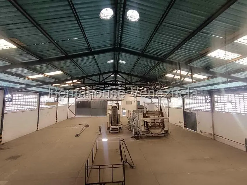 Local Comercial en Venta en Zona Industrial San Crispin, Aragua - 14