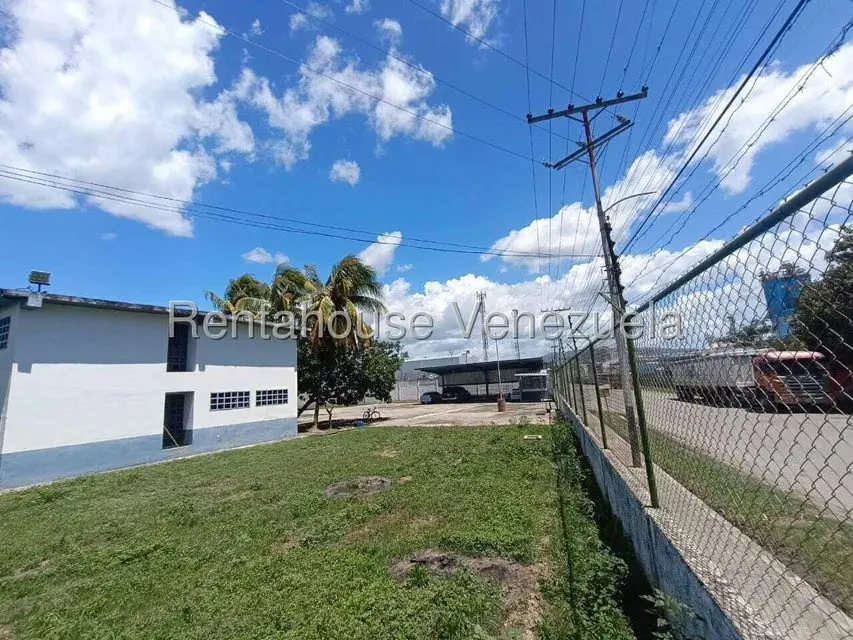 Local Comercial en Venta en Zona Industrial San Crispin, Aragua - 26