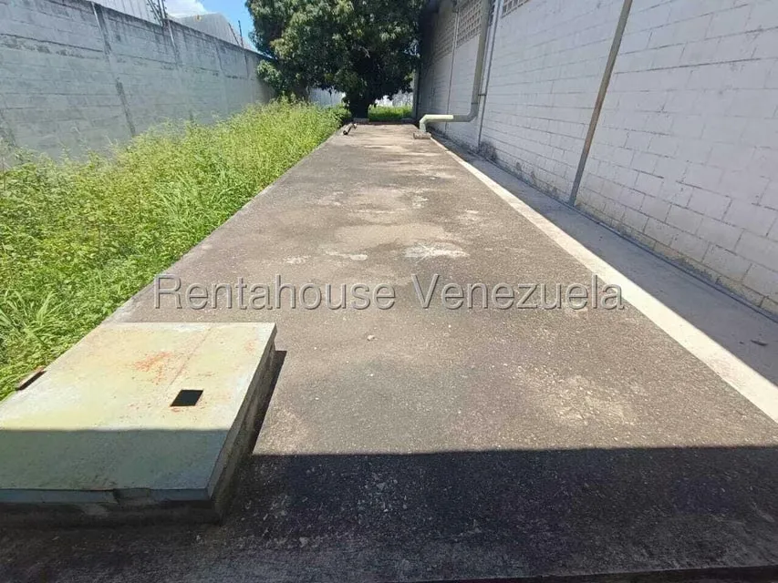 Local Comercial en Venta en Zona Industrial San Crispin, Aragua - 29