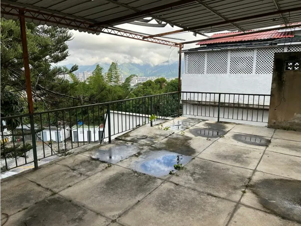 Se vende casa 500m2 Colinas de Bello Monte 4683 - 17