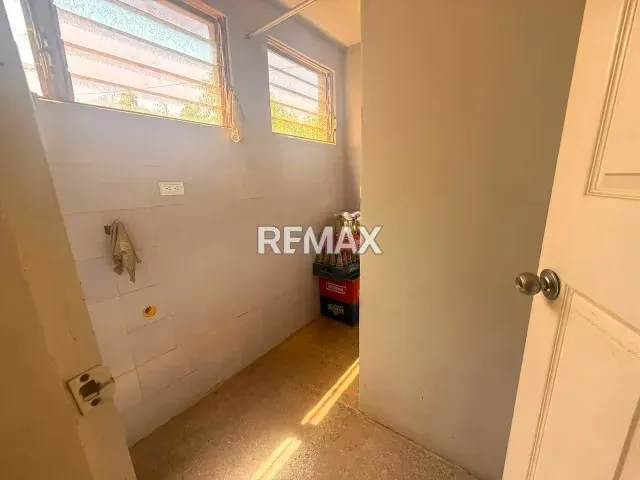 Apartamento actualizado en venta en la Urbanización San Francisco - 12