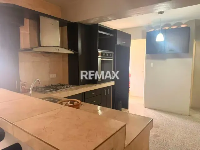 Apartamento actualizado en venta en la Urbanización San Francisco - 8