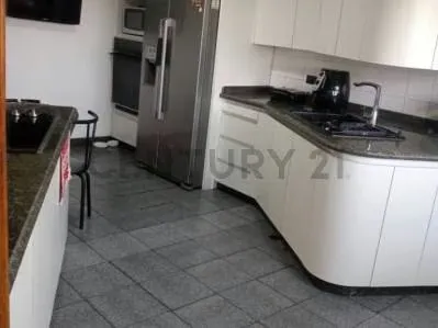 APARTAMENTO EN VENTA - 2