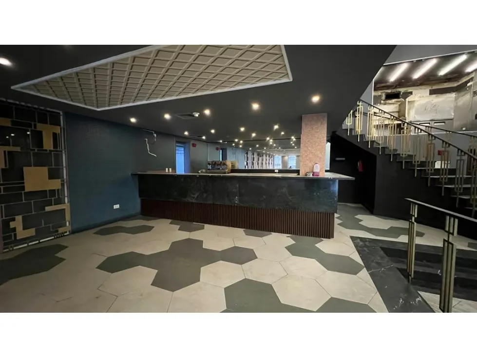 Se vende Local 988m² Las Mercedes