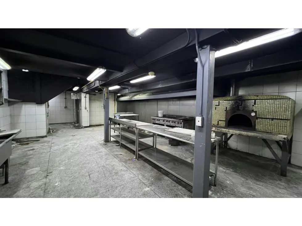 Se vende Local 988m² Las Mercedes - 17