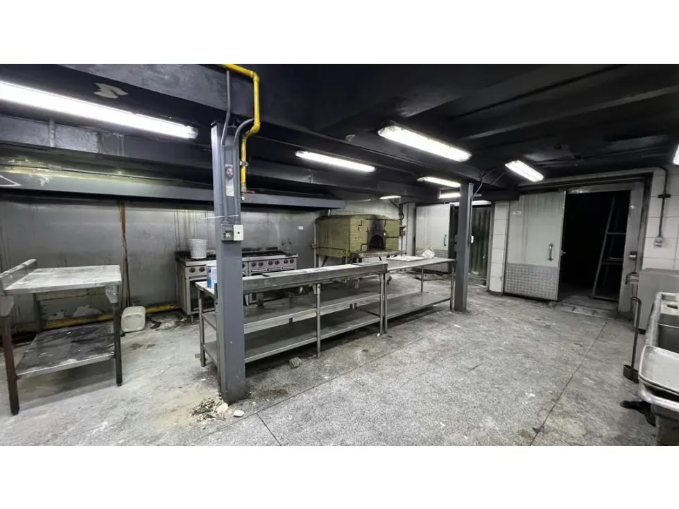 Se vende Local 988m² Las Mercedes - 18