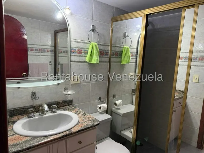 Casa (1 Nivel) en Venta en Parque el Retiro, Miranda - 21