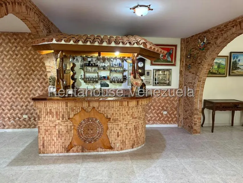 Casa (1 Nivel) en Venta en Parque el Retiro, Miranda - 35