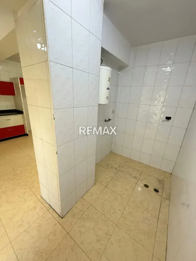 AMPLIO APARTAMENTO EN LA URB. SAN JACINTO - 8