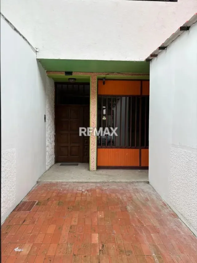 ALQUILER DE LOCAL COMERCIAL PIRINEOS I - 2