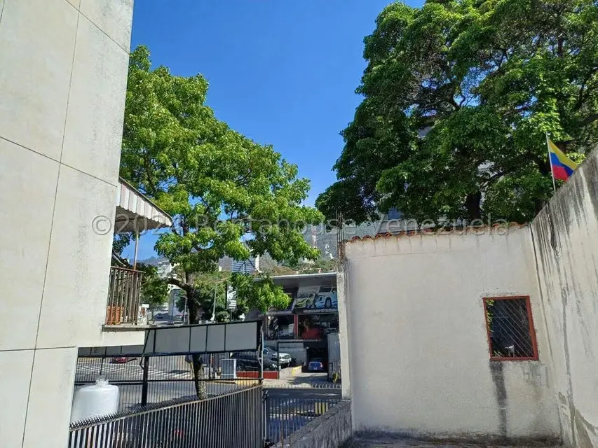 Comercial (Posada) en Venta en La Florida, Distrito Metropolitano - 13