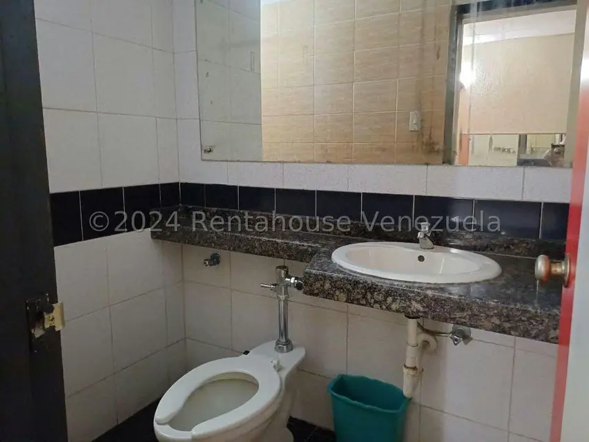 Comercial (Posada) en Venta en La Florida, Distrito Metropolitano - 22