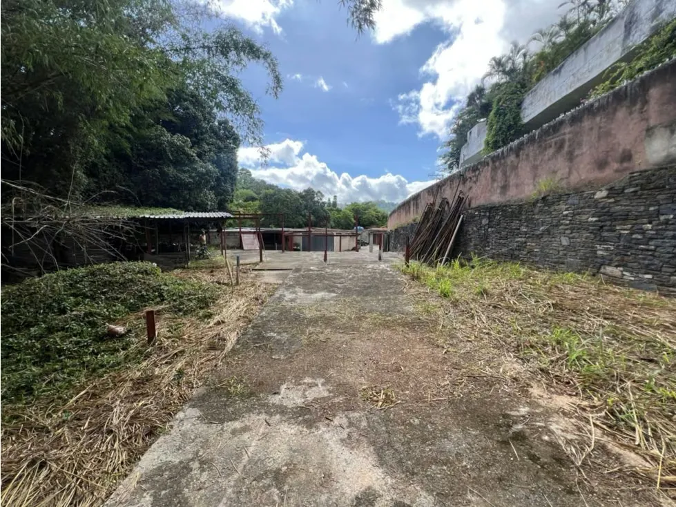Vendo terreno 3.000m2 Los Campitos 7082 - 8