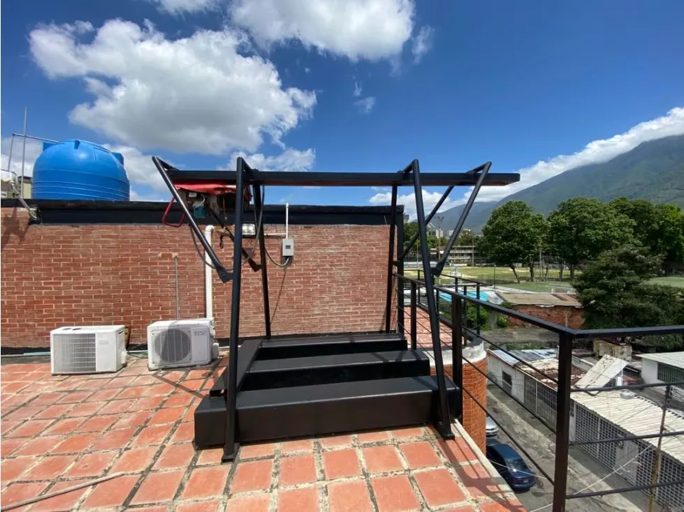 Piso Industrial duplex en alquiler Boleíta Sur de 440mts - 16