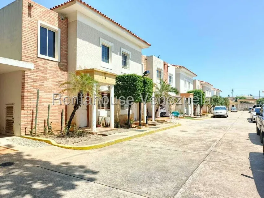 Townhouse (1 Nivel) en Venta en Canchancha, Zulia - 2