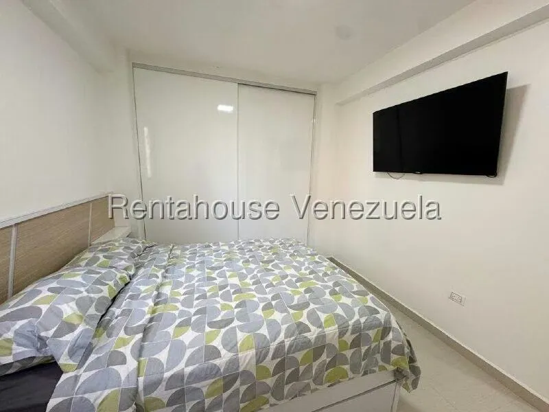 Apartamento (1 Nivel) en Alquiler en Parque Las Trinitarias, Lara - 12