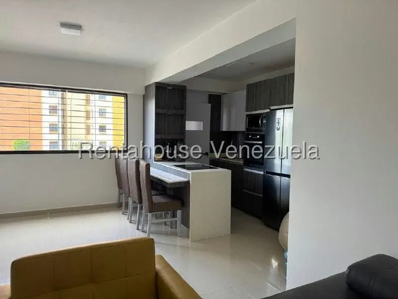 Apartamento (1 Nivel) en Alquiler en Parque Las Trinitarias, Lara - 5
