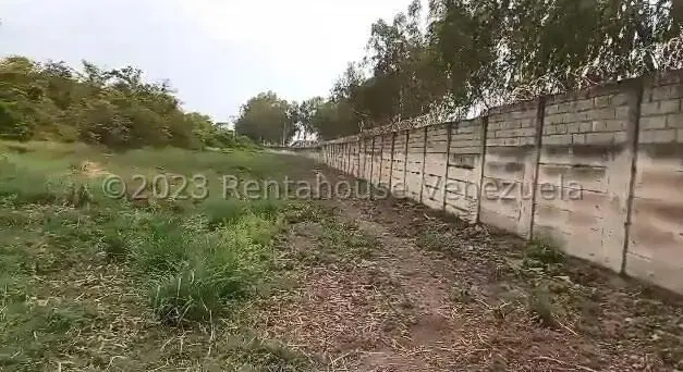 Terreno (Industrial) en Venta en Zona Industrial, Zulia - 2