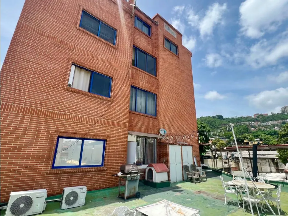 En Venta Edificio Con Local Comercial en Santa Monica. Caracas - 49