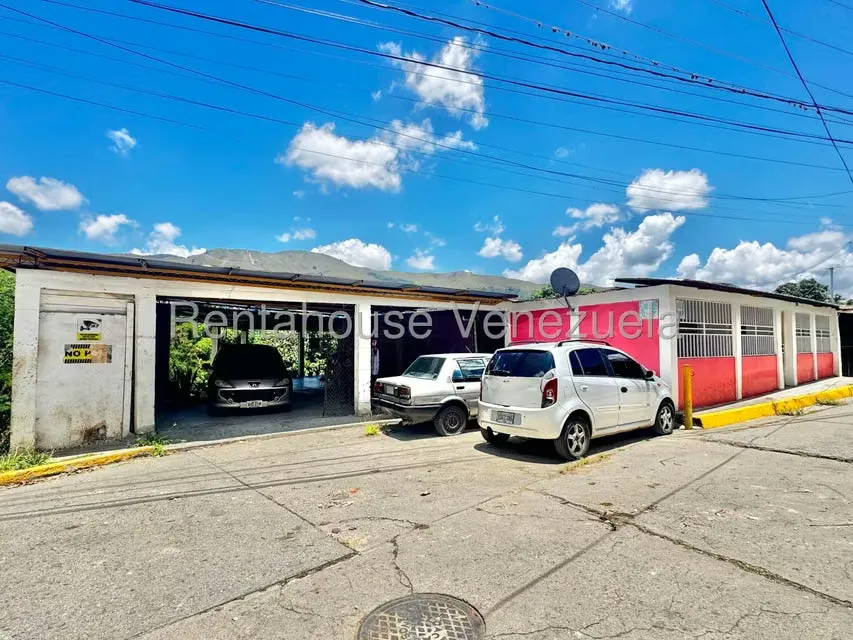 Casa (1 Nivel) en Venta en Caricuao, Distrito Metropolitano - 2