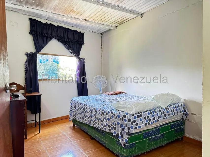 Casa (1 Nivel) en Venta en Caricuao, Distrito Metropolitano - 12