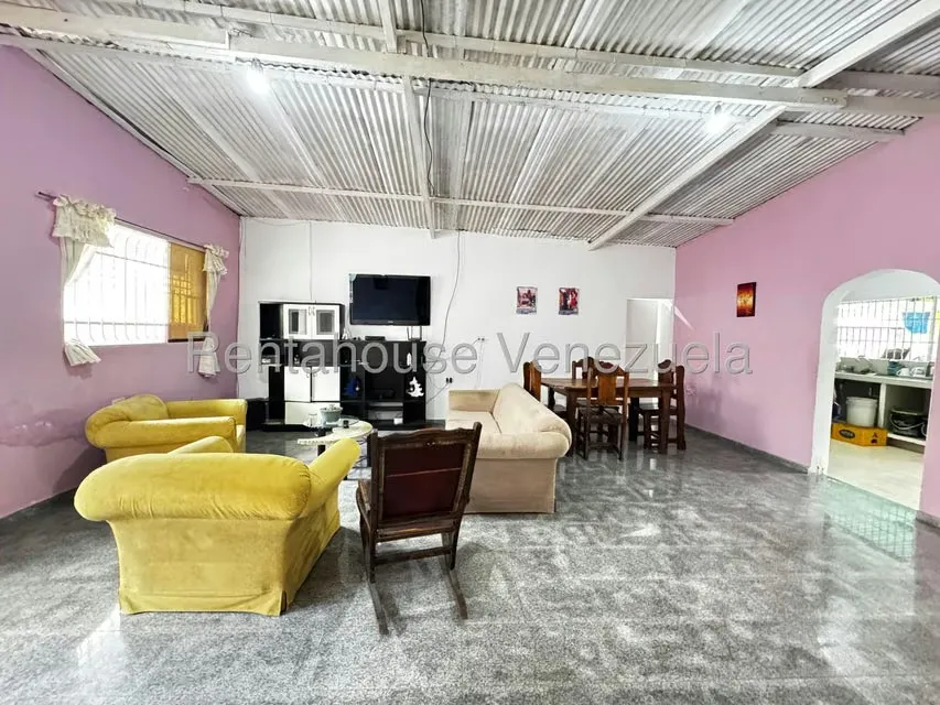 Casa (1 Nivel) en Venta en Caricuao, Distrito Metropolitano - 5