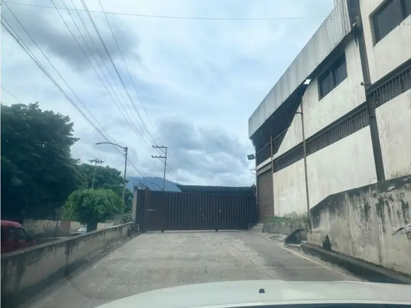 Vendo galpón 6576m2 Intercomunal Guarenas-Guatire 6933