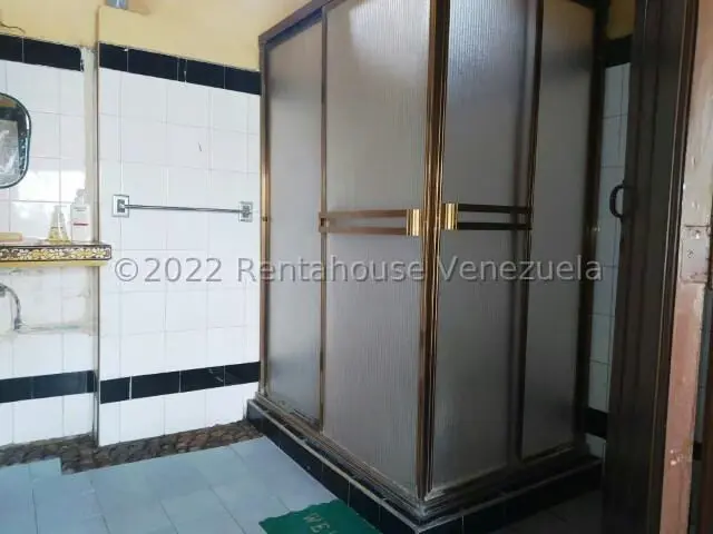 Casa (1 Nivel) en Venta en Centro, Lara - 14