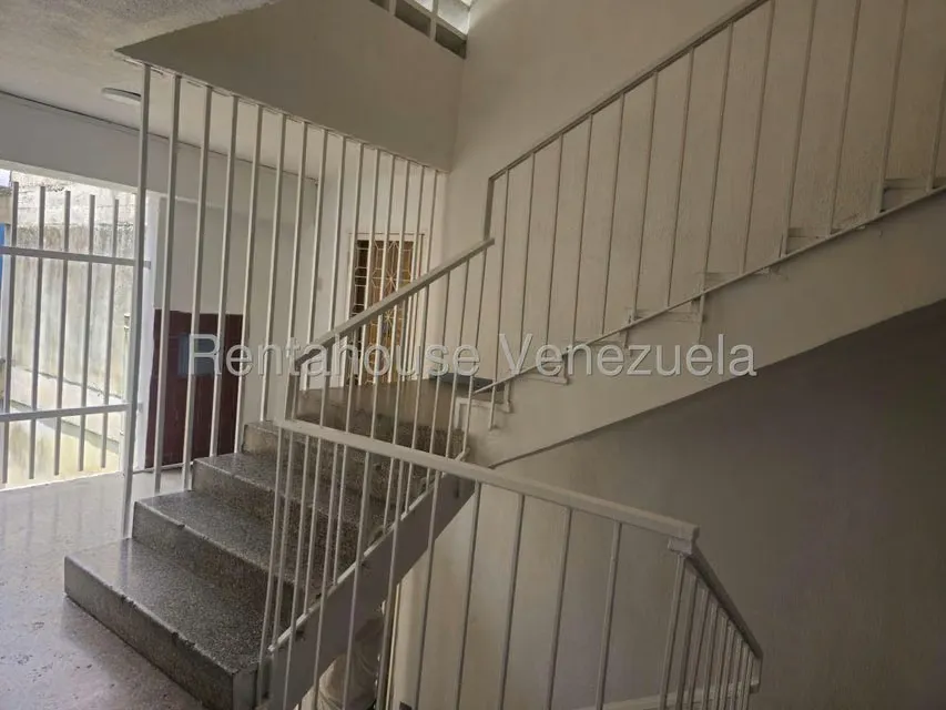 Apartamento (1 Nivel) en Venta en Caricuao, Distrito Metropolitano - 17