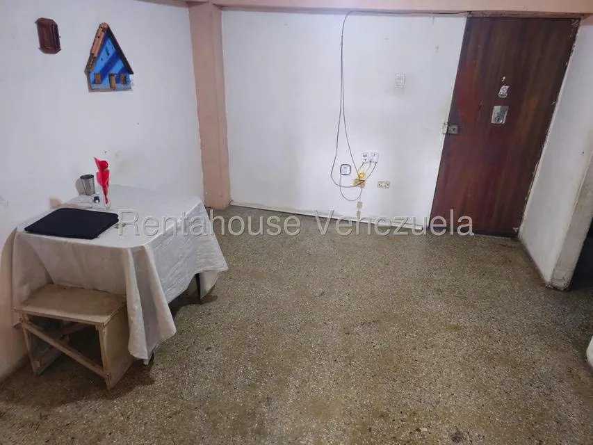 Apartamento (1 Nivel) en Venta en Caricuao, Distrito Metropolitano - 5