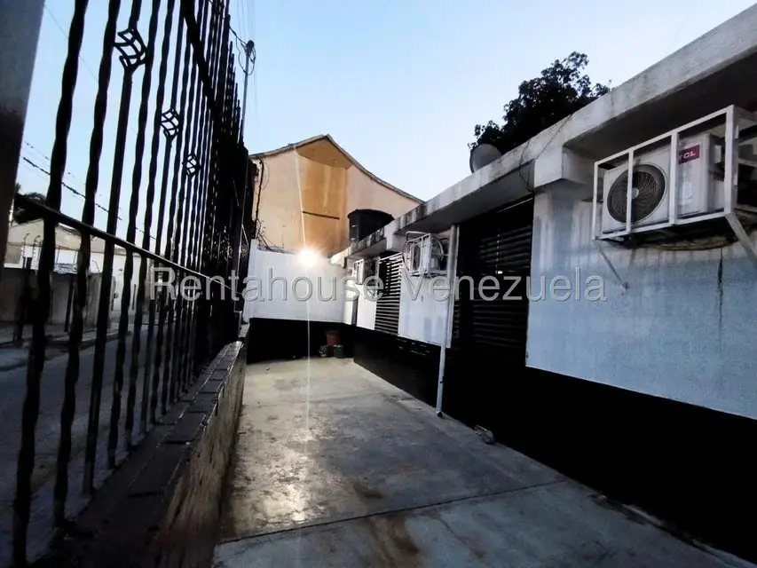 Local Comercial en Venta en Centro, Lara - 25