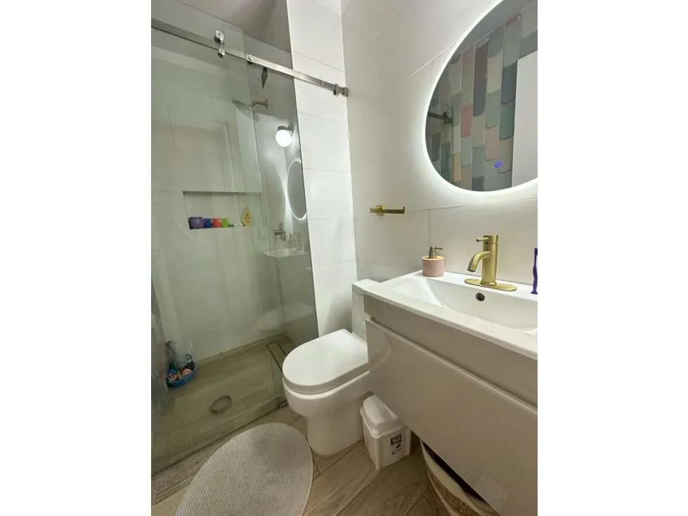 Vendo PB c/ terraza y jardín en calle cerrada 300m2 La Boyera 1795 - 12