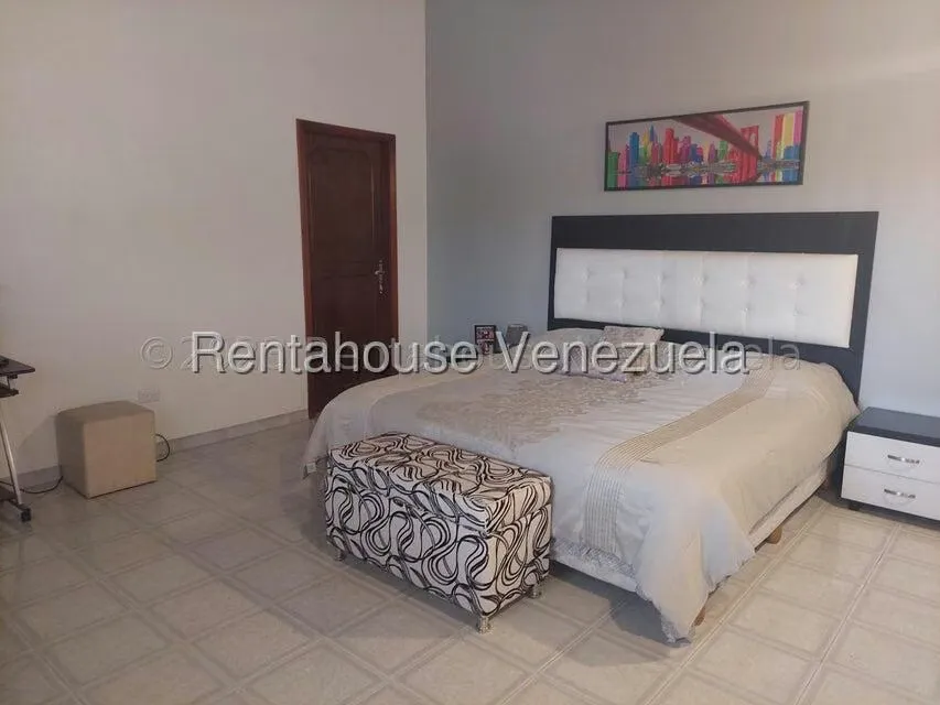 Casa (Duplex) en Venta en Sorocaima, Distrito Metropolitano - 11