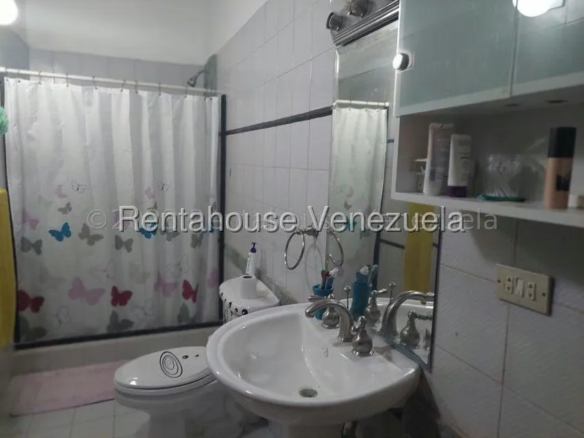Casa (Duplex) en Venta en Sorocaima, Distrito Metropolitano - 12