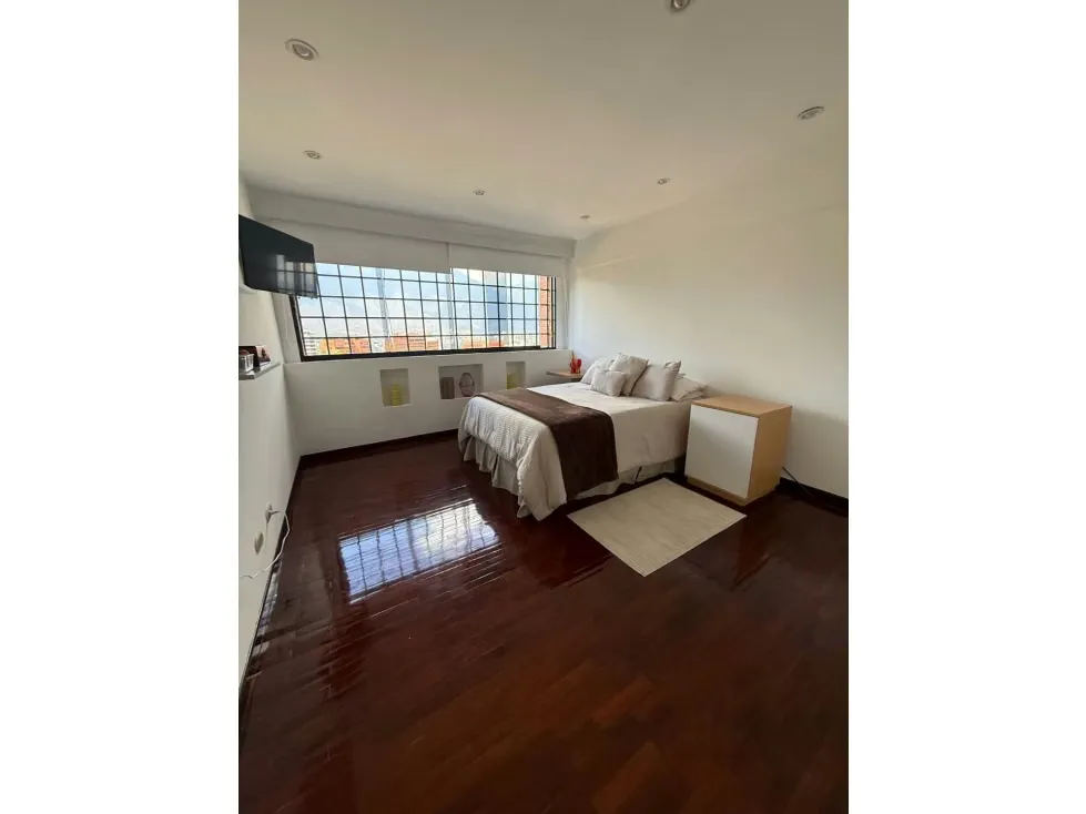 Se vende PH duplex 300m2 Colinas de Valle Arriba 8344 - 8