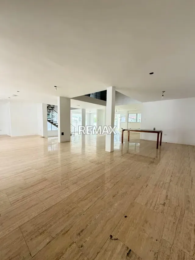 Casa en Venta Urb El Castaño - 3