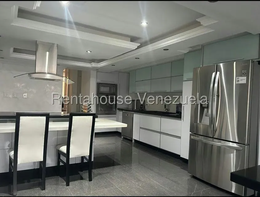 Casa (Multipes Niveles) en Venta en Parque el Retiro, Miranda - 13