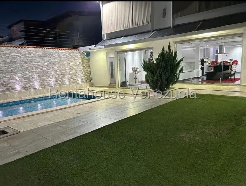 Casa (Multipes Niveles) en Venta en Parque el Retiro, Miranda - 5