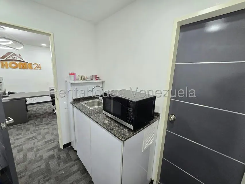 Local Comercial en Alquiler en Prados del Este, Distrito Metropolitano - 14