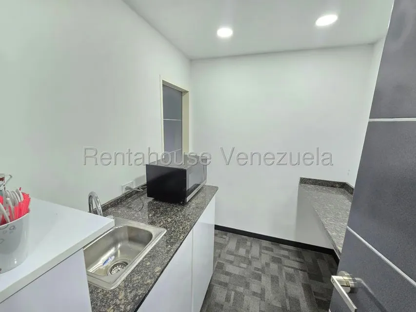 Local Comercial en Alquiler en Prados del Este, Distrito Metropolitano - 15
