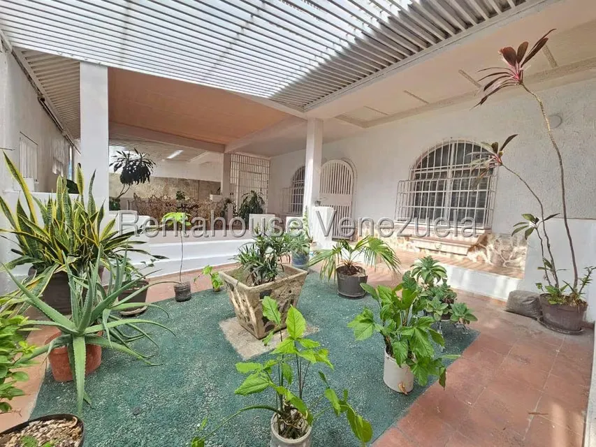 Casa (Duplex) en Venta en Andres Bello, Aragua
