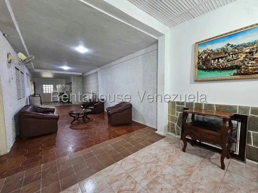 Casa (Duplex) en Venta en Andres Bello, Aragua - 33