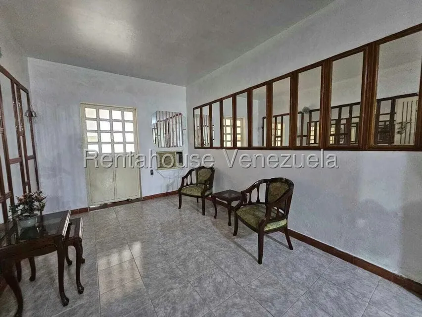 Casa (Duplex) en Venta en Andres Bello, Aragua - 44