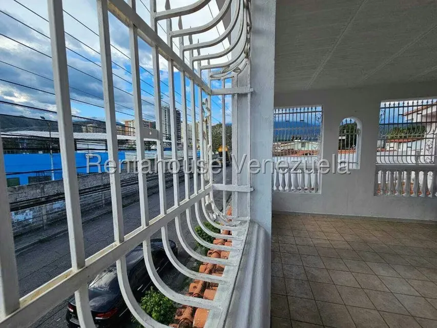Casa (Duplex) en Venta en Andres Bello, Aragua - 60