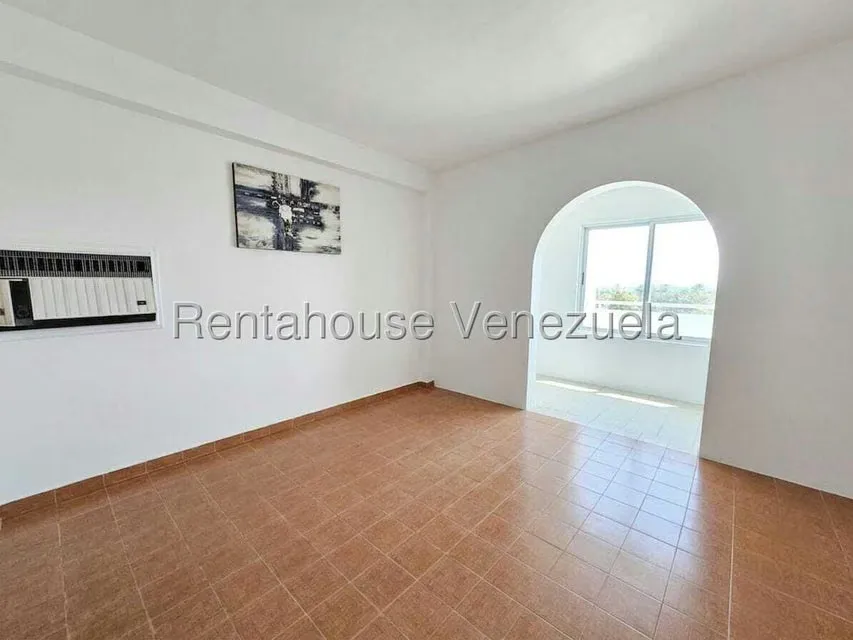 Casa (Duplex) en Venta en Andres Bello, Aragua - 61