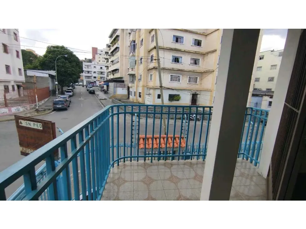 Alquiler de Oficina/Local primer piso de 70mts Urb Las Acacias - 2