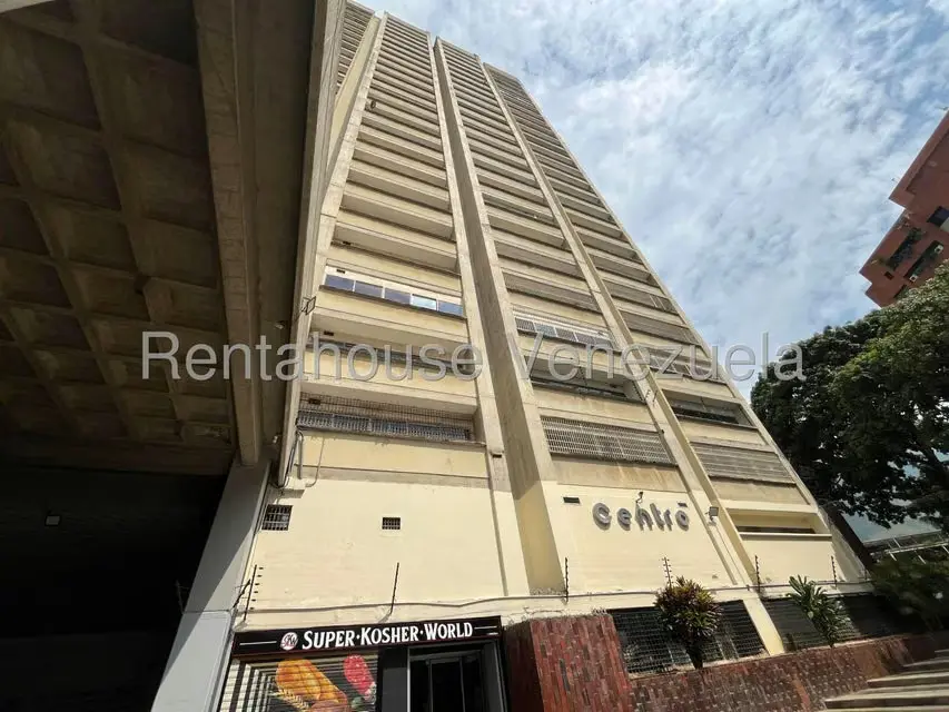 Oficina en Venta en Los Dos Caminos, Distrito Metropolitano - 2