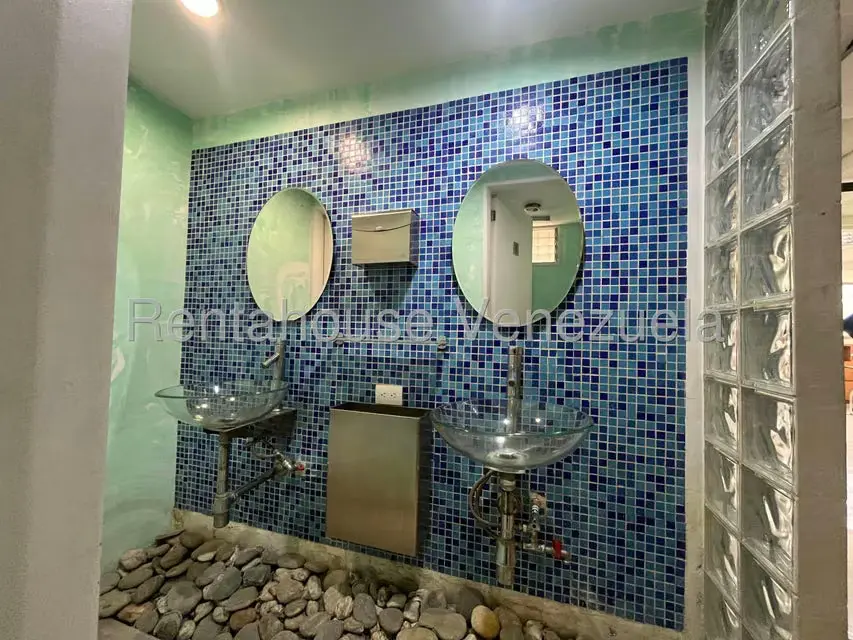 Oficina en Venta en Los Dos Caminos, Distrito Metropolitano - 24