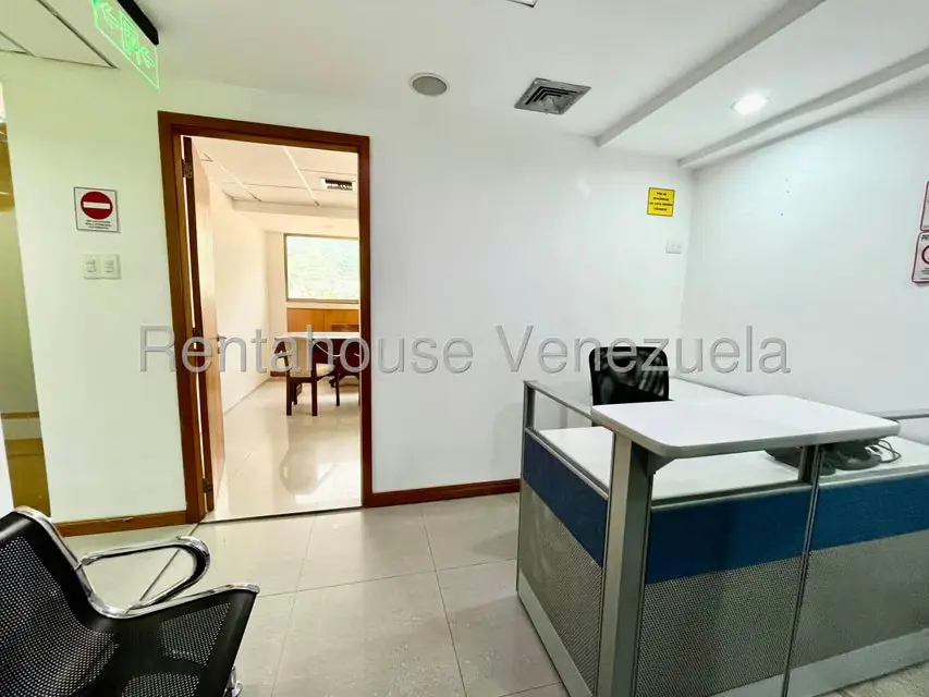 Oficina en Venta en Los Dos Caminos, Distrito Metropolitano - 4